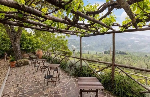 Pelago House | Top-Rated Belvilla by OYO Noce with Pool and Breakfast