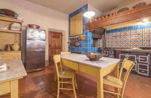 Borgo San Lorenzo Villa | Child-Friendly Villa in Poggiolo-Salaiole with 6 Bedrooms