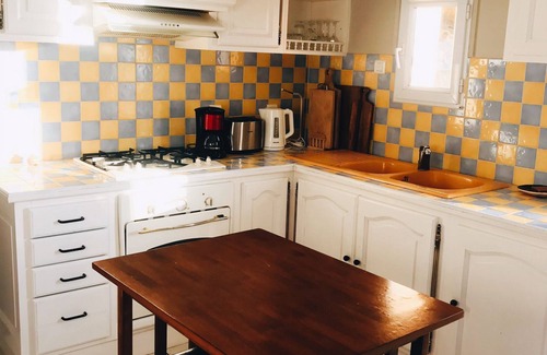 Reillanne House | Enchanting Villa in Provence with Private Pool & Pet-Friendly