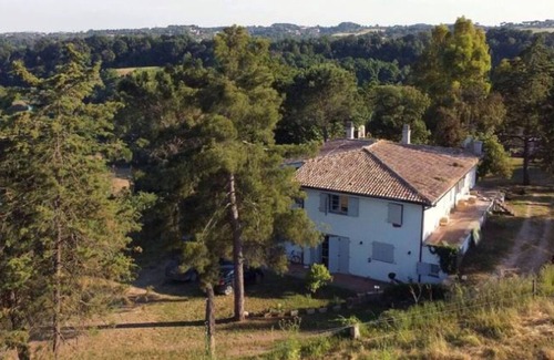 Isola Farnese House | Family-Friendly Villa with Pool on Via Francigena in Rome