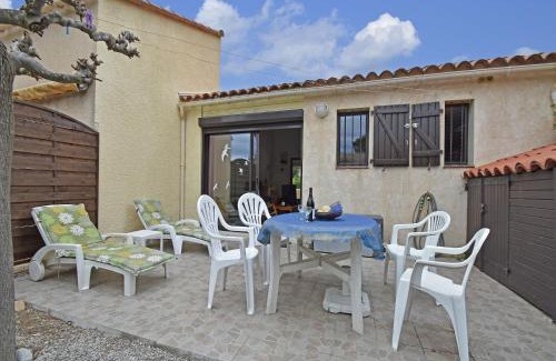 Saint-Cyprien Plage Villa | Charming Villa with Private Garden in Saint Cyprien