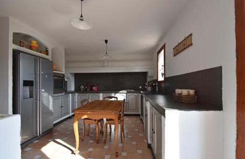 Saint-Paul-en-Foret Villa | Stylishly Designed Provençal House with Pool & Family Amenities