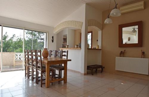 Saint-Paul-en-Foret Villa | Stylishly Designed Provençal House with Pool & Family Amenities