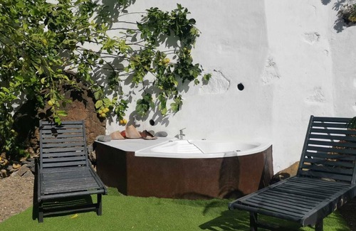 La Vera House | Premier Villa in Santa Ursula with Garden & Spa Amenities
