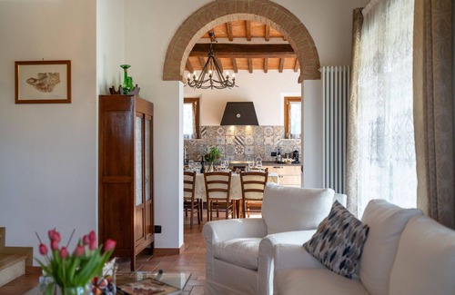 Siena Villa | Explore Capanna di Elfo: Top-Rated & Family-Friendly Retreat