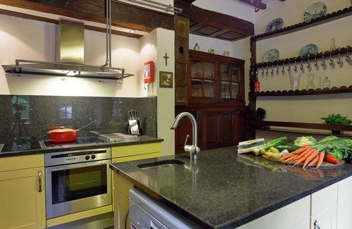 Spa Villa | Elegant Villa in Spa with Terrace and Pet-Friendly Amenities