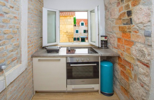 Split House | Historic Villa Veli Varos Near Diocletian Palace in Split