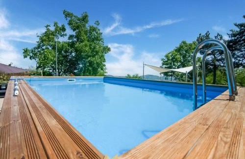 Tavoleto Villa | Pet-Friendly Oasis at Belvilla by OYO Casale Verbena