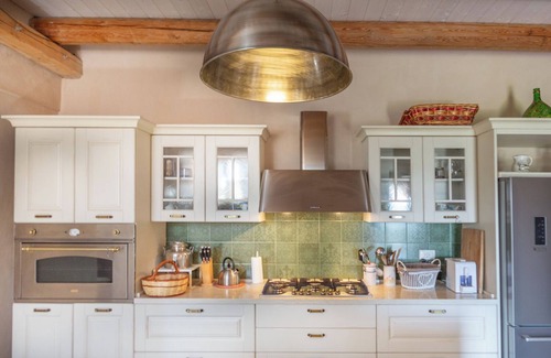 Castilenti Villa | Idyllic Villa with WiFi, Pool & Ocean Views Near Gran Sasso