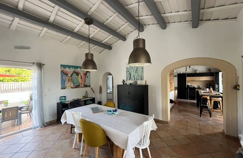 La Gueriniere House | Idyllic Villa by the Beach with Ocean View and Pool