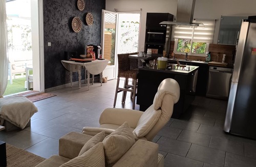 Gareoult House | Villa in the heart of green Provence