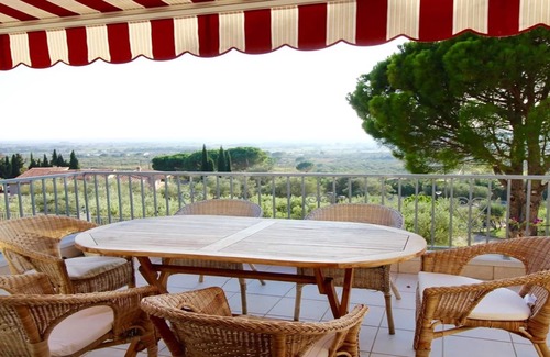 Pau House | Beautiful Villa in Els Olivars with Breathtaking Bay Views