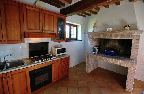 Gualdo Cattaneo Villa | Relax at Belvilla by OYO Villa Torri with Private Pool