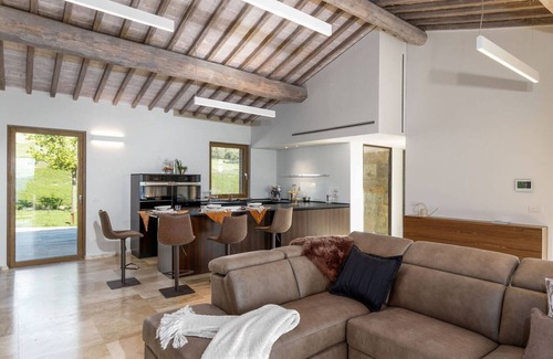 Volterra Villa | Villa in Tuscany with Infinity Pool & Volterra Views
