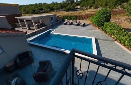 Trilj Villa | Elegant Villa in Ugljane with Private Pool and Pet Friendly