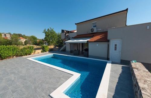 Trilj Villa | Elegant Villa in Ugljane with Private Pool and Pet Friendly