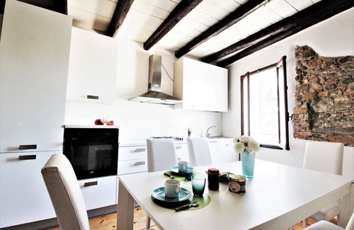 Santa Giustina Apartment | Discover Belvilla by OYO Appartemento Chardonnay Retreat