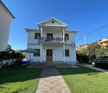 Velipoje Villa | Villa in Velipoje: A Memorable Getaway for Families