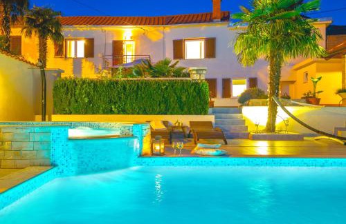 Grizane Villa | Villa In Verde: Oceanfront Retreat with Pool & Hot Tub