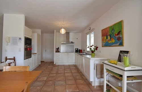 Vidauban Villa | Relaxing Villa Retreat with Private Pool and Breakfast