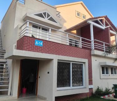 Vrindavan Villa | Comfortable Villa in Vrindavan near Hare Krishna Campus