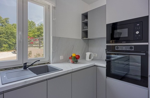 Nova Vas Villa | Relax at Villa IN with Private Pool and Spa Amenities