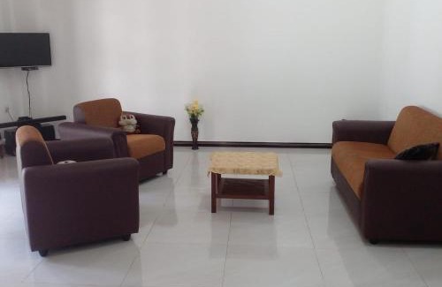 Gampaha House | Family-Friendly Villa in Yakkala, Gampaha with Great Ratings