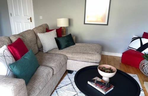Youghal Villa | Relaxing Villa in Youghal - Carleton Village with Hot Tub