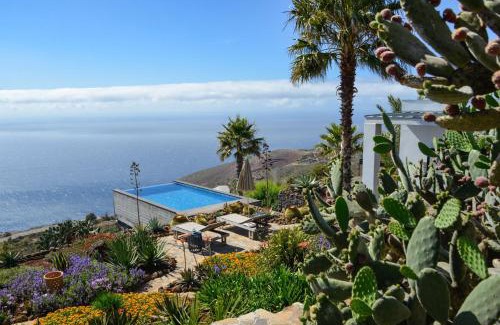 Puntagorda Villa | Experience Villa Infinite Place: Pet-Friendly Oasis with Pool