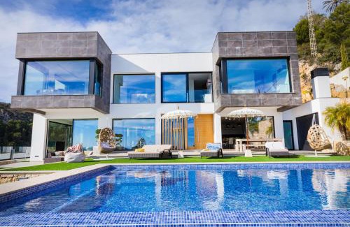 Aduanas Villa | Indulge in Villa Infinity Javea with Pool & Hot Tub