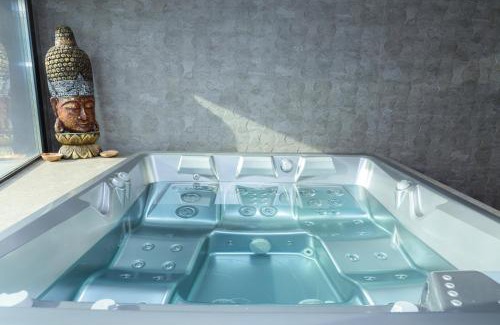 Aduanas Villa | Indulge in Villa Infinity Javea with Pool & Hot Tub