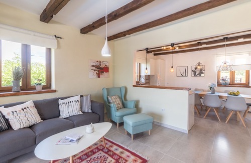 Stifanici Villa | Relaxing Villa Ingrid with Large Pool Near Porec