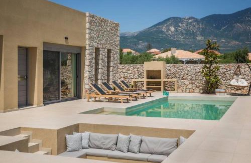 Pesada Villa | Villa Iokasti: Family-Friendly Retreat with Pool & High Ratings