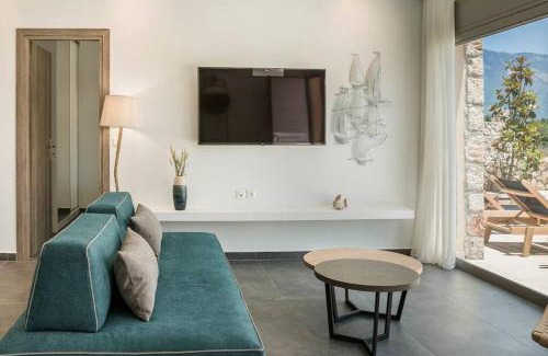 Pesada Villa | Villa Iokasti: Family-Friendly Retreat with Pool & High Ratings
