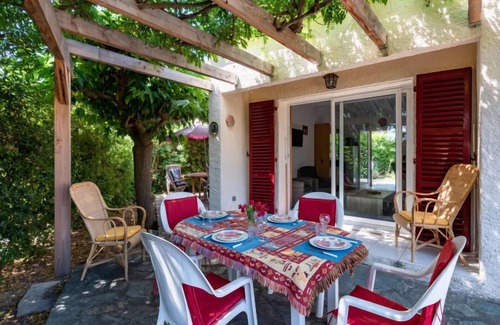 Bravone House | Relax at Villa Irène: Oceanfront Bliss with Spa & Breakfast