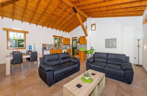 Polis Villa | Villa Iriss by Villa Plus: Family-Friendly Retreat with Pool