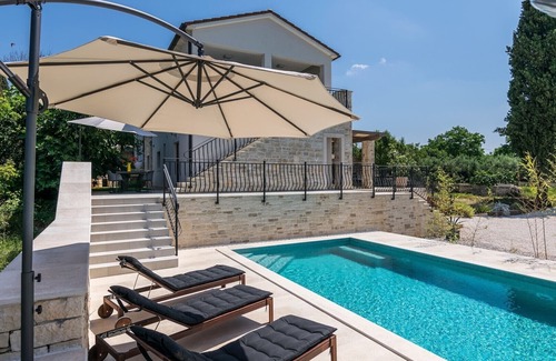 Golas Villa | Experience Villa Irma in Golas, Croatia: 10/10 Rated Retreat