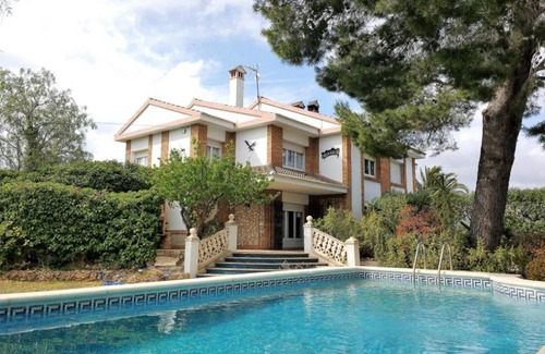 Les Tres Cales House | Villa Isabel: Top-Rated Getaway with Pool & Pet Amenities