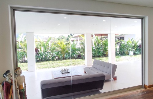 Santa Fe de Antioquia Villa | Villa Isla Bonita: Discover Our Unique Pool Experience