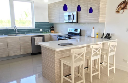 Cockburn Town Villa | Discover Villa Isoela - Beachfront Paradise with Pool & Spa