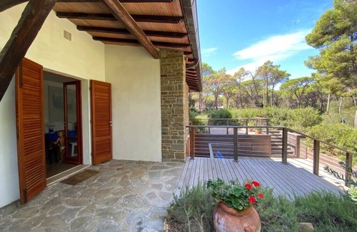 Roccamare Villa | Villa Isabel - Modern Beach House with Oceanfront Views