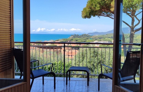 Castiglione della Pescaia Villa | Villa Monte Grappa: Beachside Oasis with Ocean Views