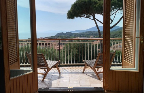 Castiglione della Pescaia Villa | Villa Monte Grappa: Beachside Oasis with Ocean Views