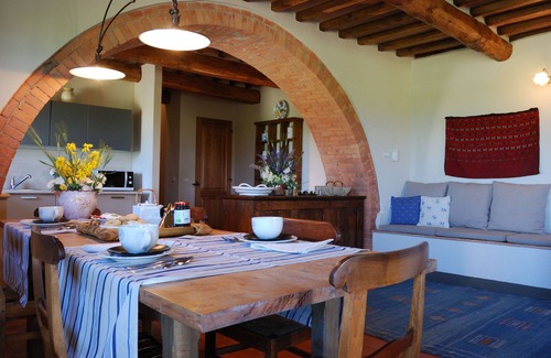 Monticchiello House | Panoramic Villa Overlooking Pienza and Val d'Orcia