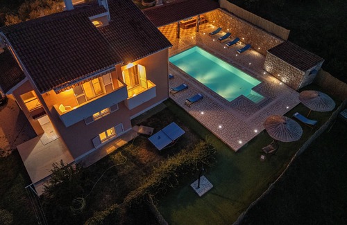 Mrljane Villa | Villa Ivana: Exceptional Oceanfront Stay with Pool & Spa