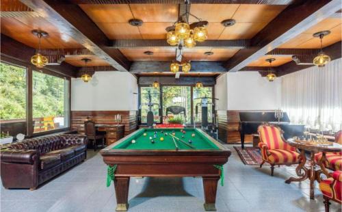 Cabar Villa | Inviting Villa Izvor Čabranke with Ocean View & Pool