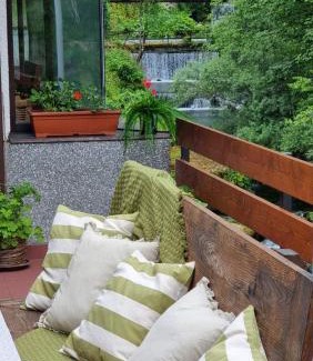 Cabar Villa | Inviting Villa Izvor Čabranke with Ocean View & Pool