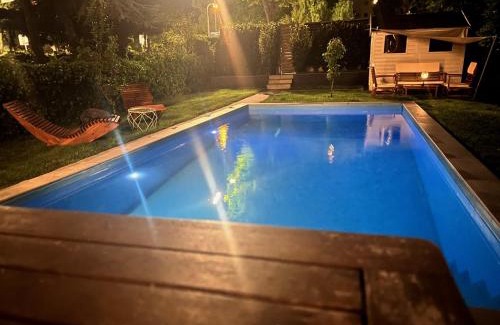 Simmering Villa | Discover Villa Jäger: Poolside Retreat in Vienna