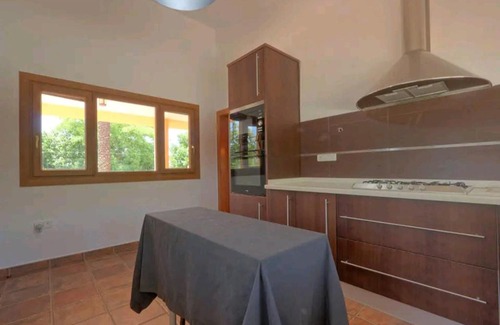Elche House | Villa Jacinta: Guest Rated 10/10 with Pool & Pet-Friendly