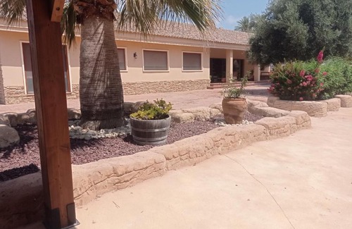 Elche House | Villa Jacinta: Guest Rated 10/10 with Pool & Pet-Friendly